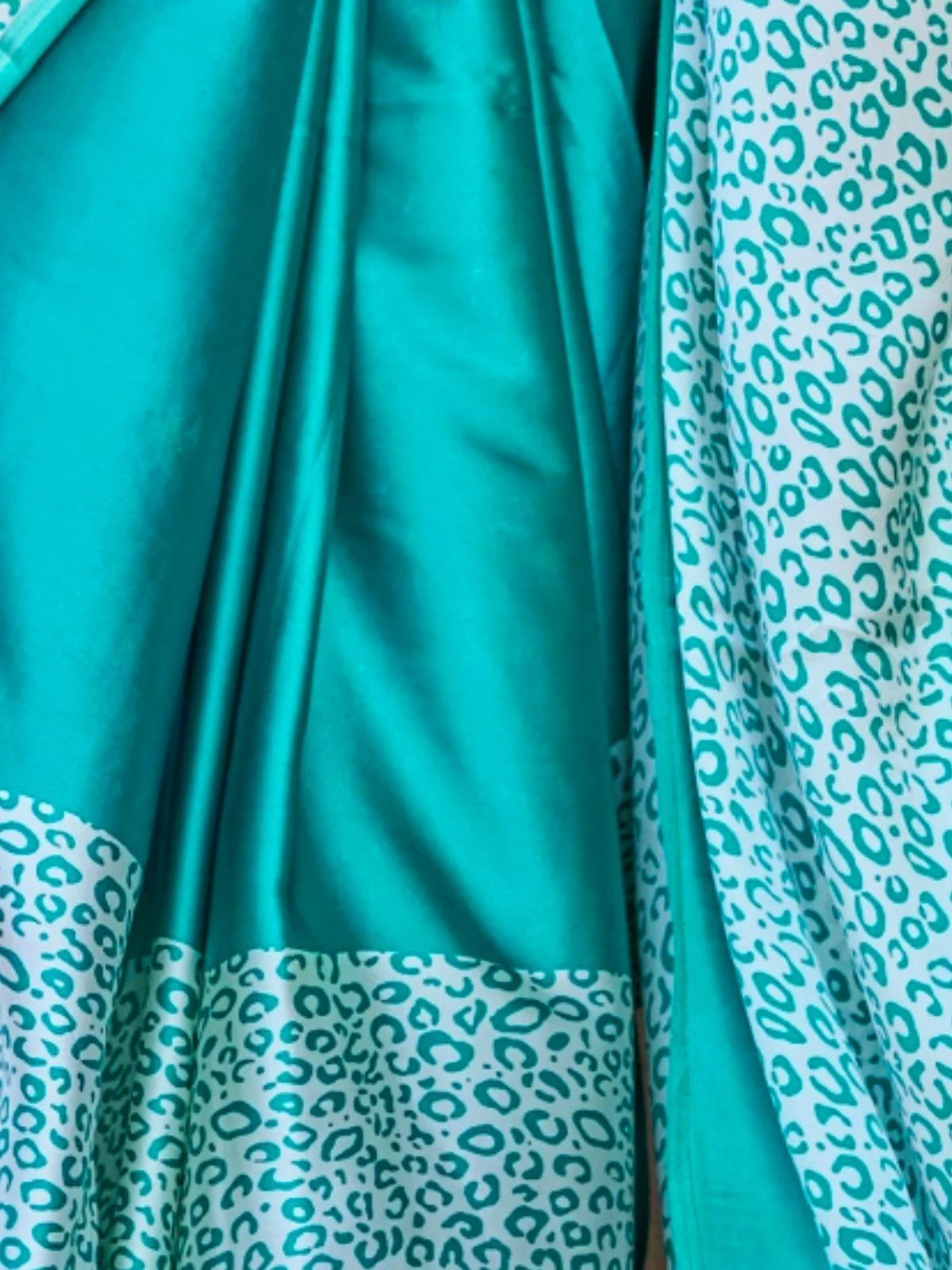 Odette Light Blue Satin Printed Saree With Unstitched Blouse For Women - Image 3