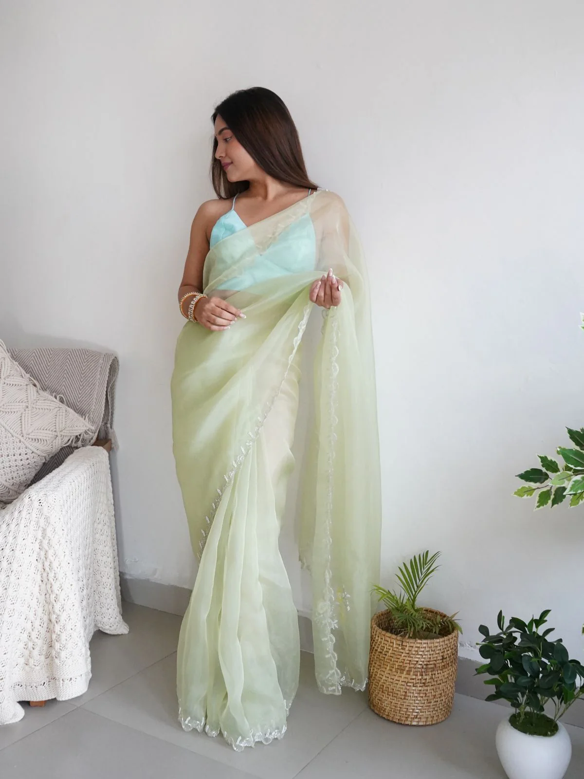 Odette Light Green Organza Embroidered Saree With Unstitched Blouse For Women - Image 3