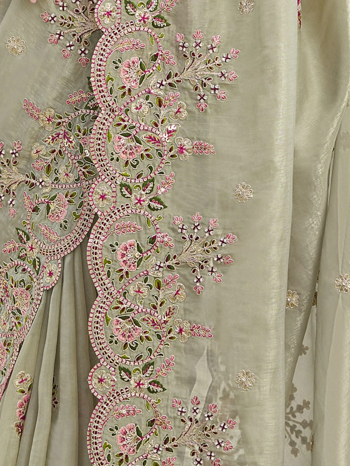 Odette Light Green Silk Blend Embroidered Saree With Unstitched Blouse For Women - Image 4