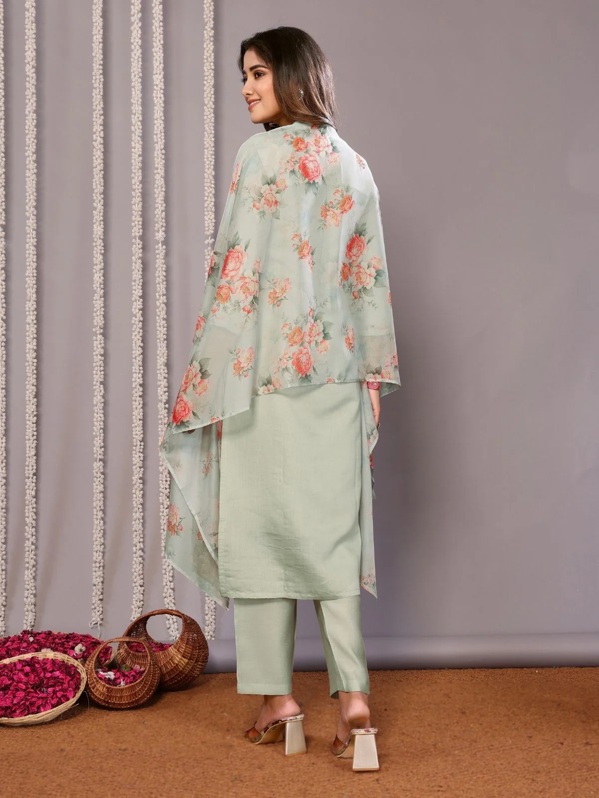 Odette Light Green Silk Blend Embroidered Stiched Kurta Set For Women - Image 3