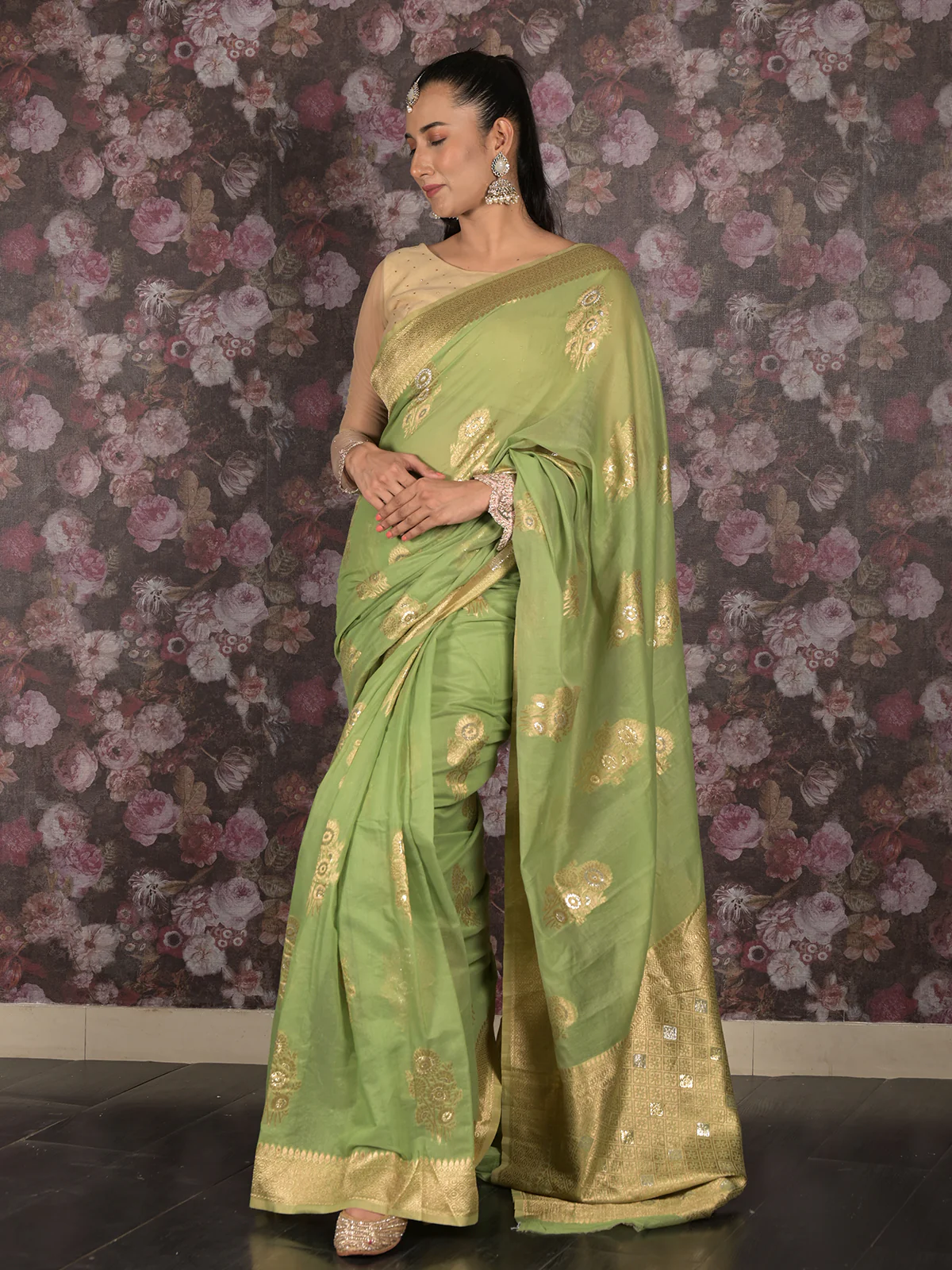 Odette Light Green Woven Cotton Blend Saree With Unstitched Blouse For Women - Image 3