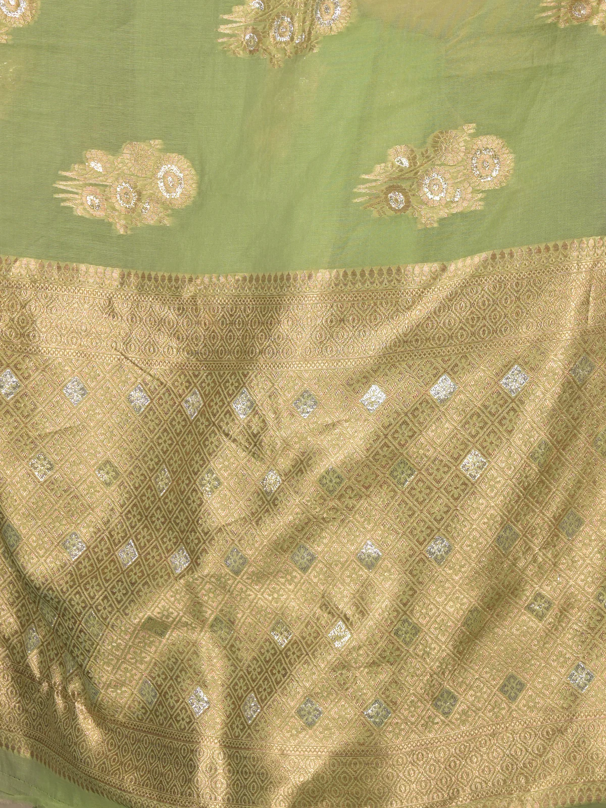 Odette Light Green Woven Cotton Blend Saree With Unstitched Blouse For Women - Image 5