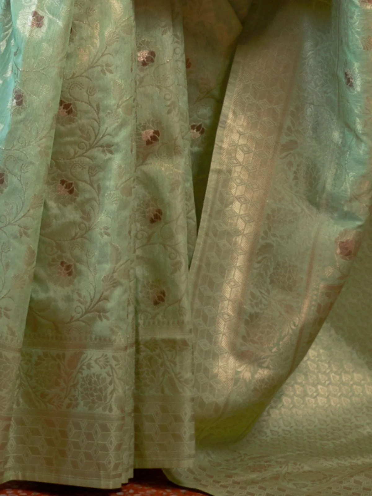 Odette Light Green Woven Design Silk Blend Saree With Unstitched Blouse For Women - Image 3