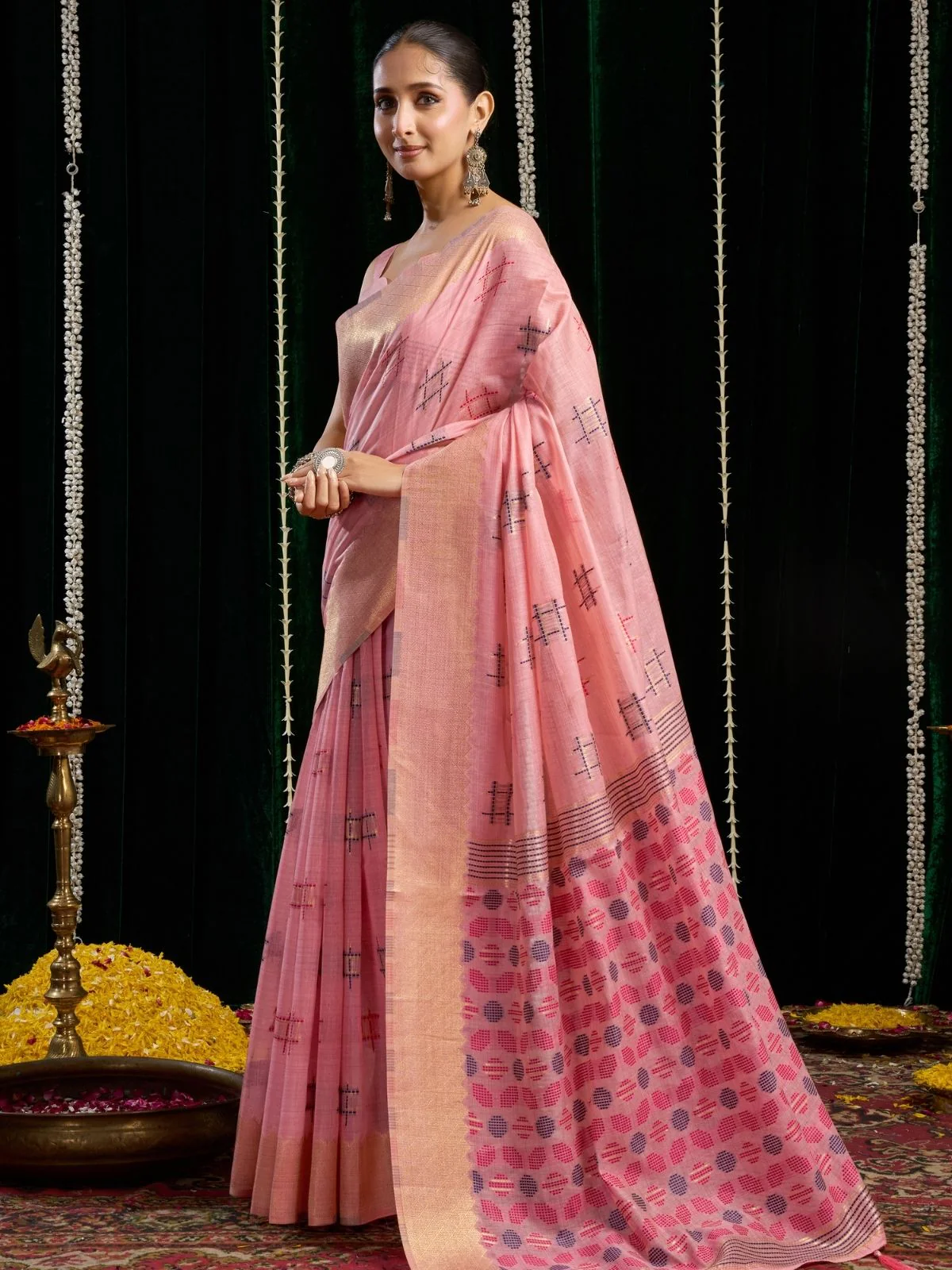 Odette Light Pink Cotton Blend Woven Saree For Women - Image 3