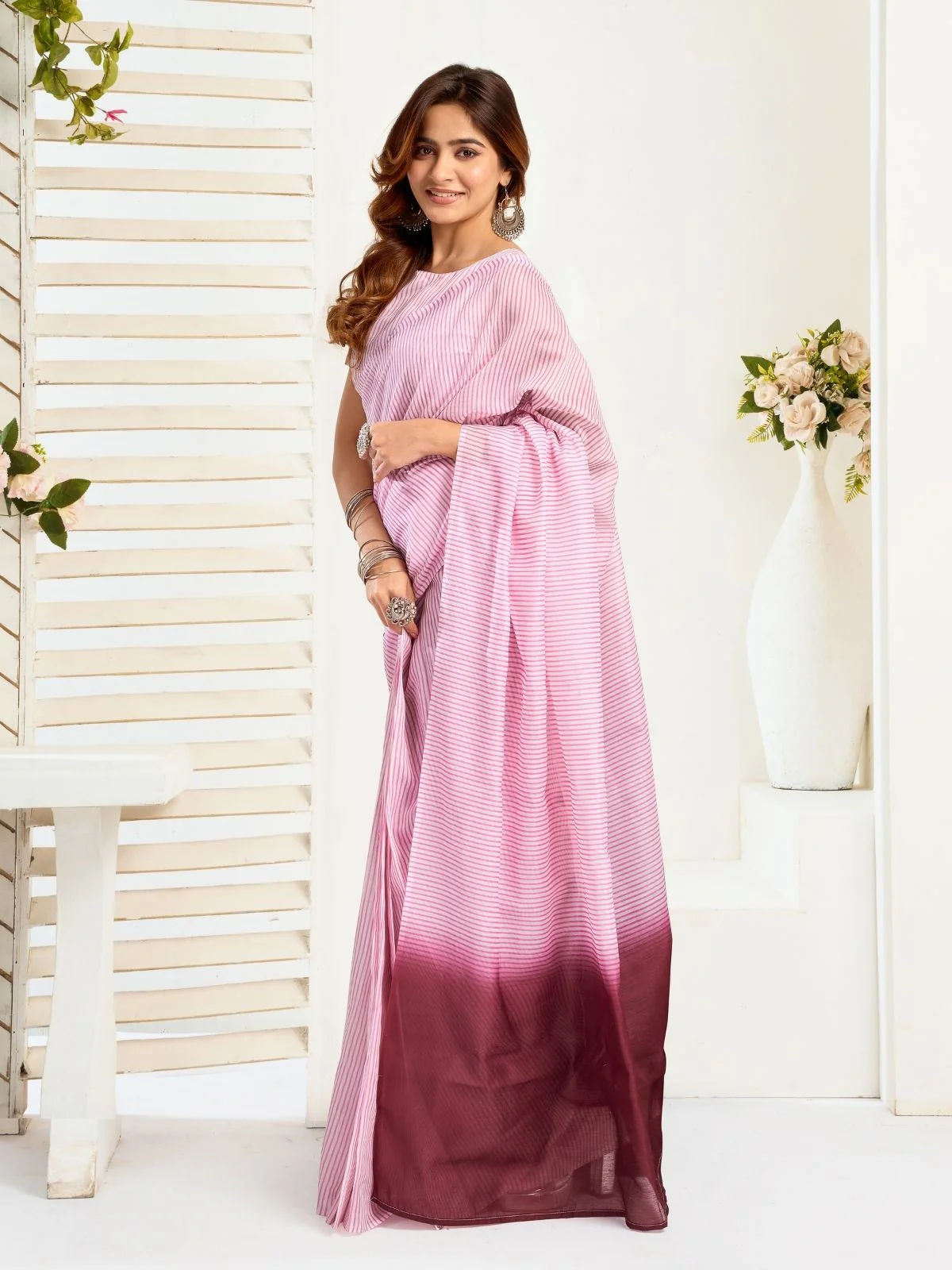 Odette Light Pink Cotton Linen Zari Work Saree For Women - Image 3