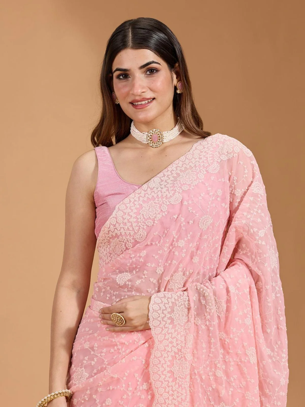 Odette Light Pink Georgette Embroidered Solid Saree For Women - Image 4