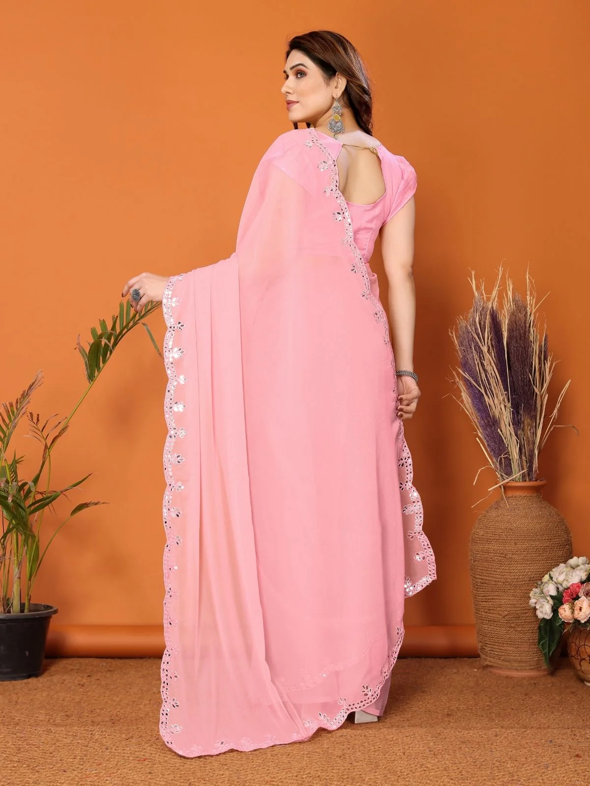 Odette Light Pink Georgette Printed Saree For Women - Image 3