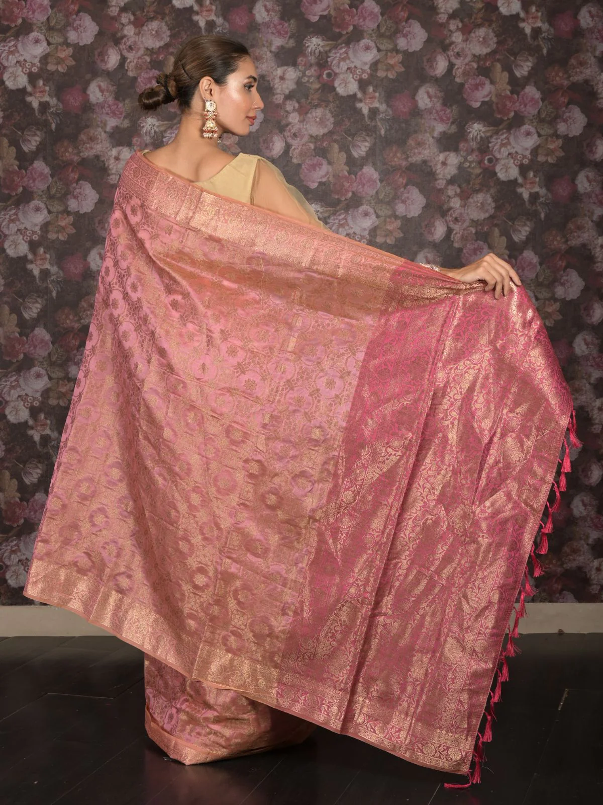 Odette Light Pink Silk Blend Woven Saree With Unstitched Blouse For Women - Image 4