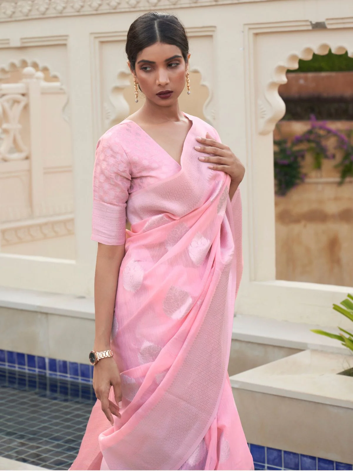 Odette Light Pink Woven Design Linen Saree With Unstitched Blouse For Women - Image 2
