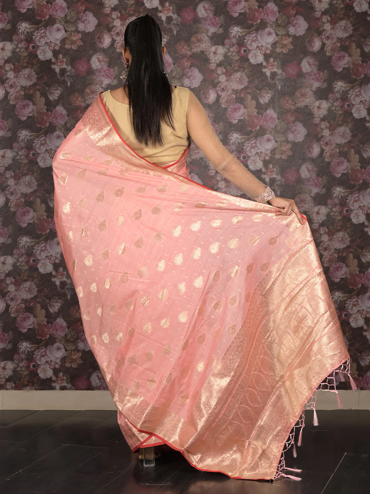Odette Light Pink Woven Silk Blend Saree With Unstitched Blouse For Women - Image 4