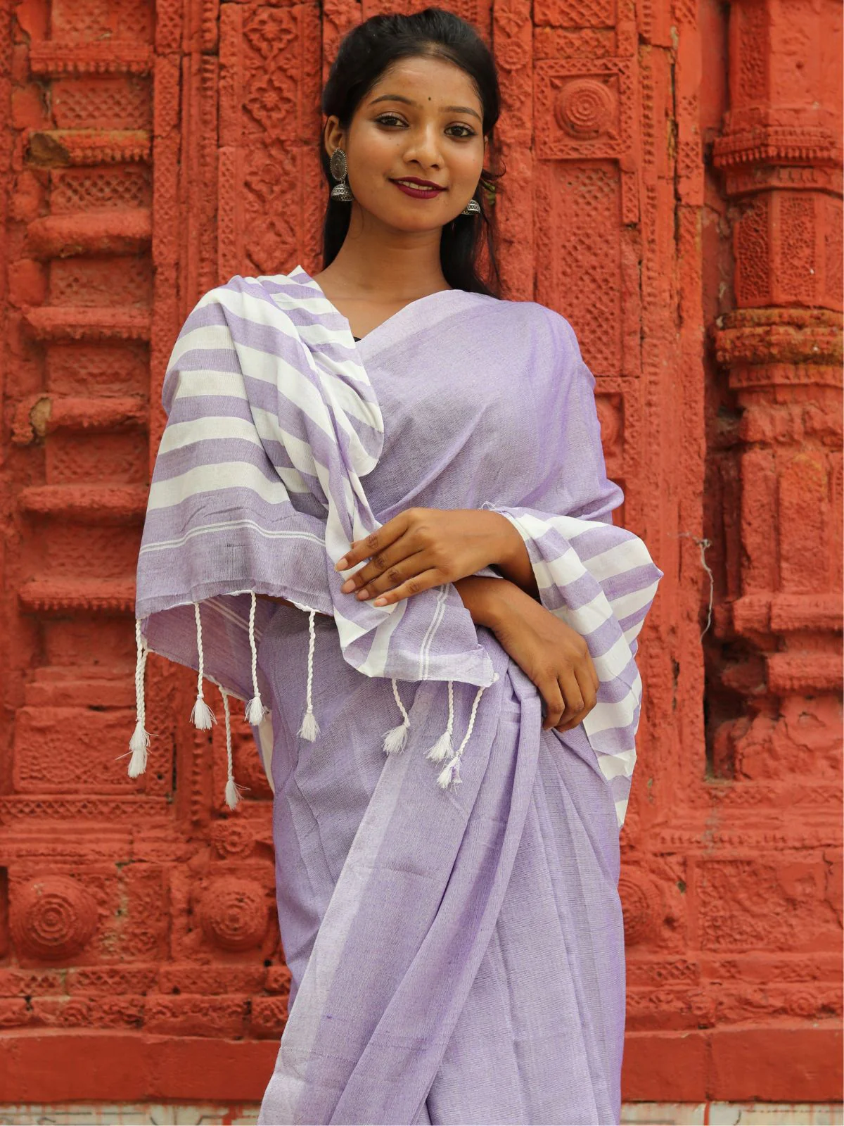 Odette Light Purple Cotton  Saree  With Unstitched Blouse for Women - Image 3