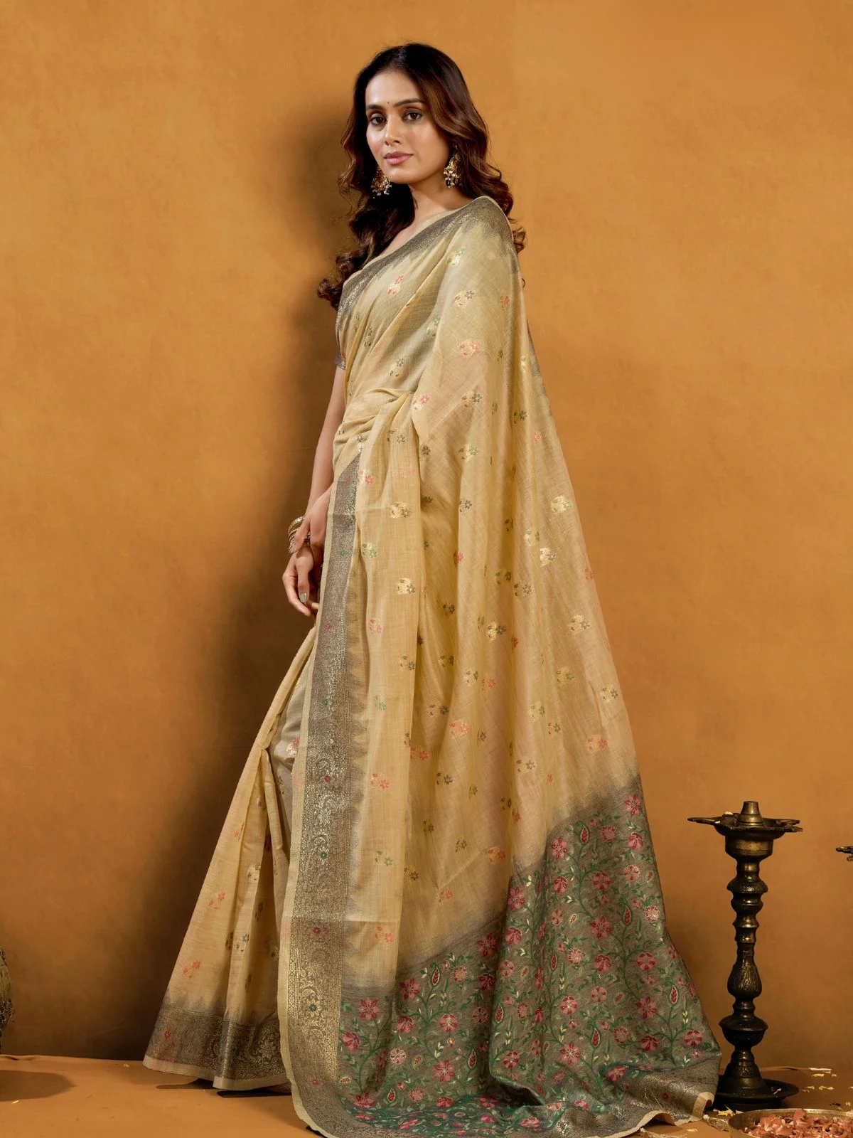 Odette Light Yellow Cotton Blend Woven Saree For Women - Image 2