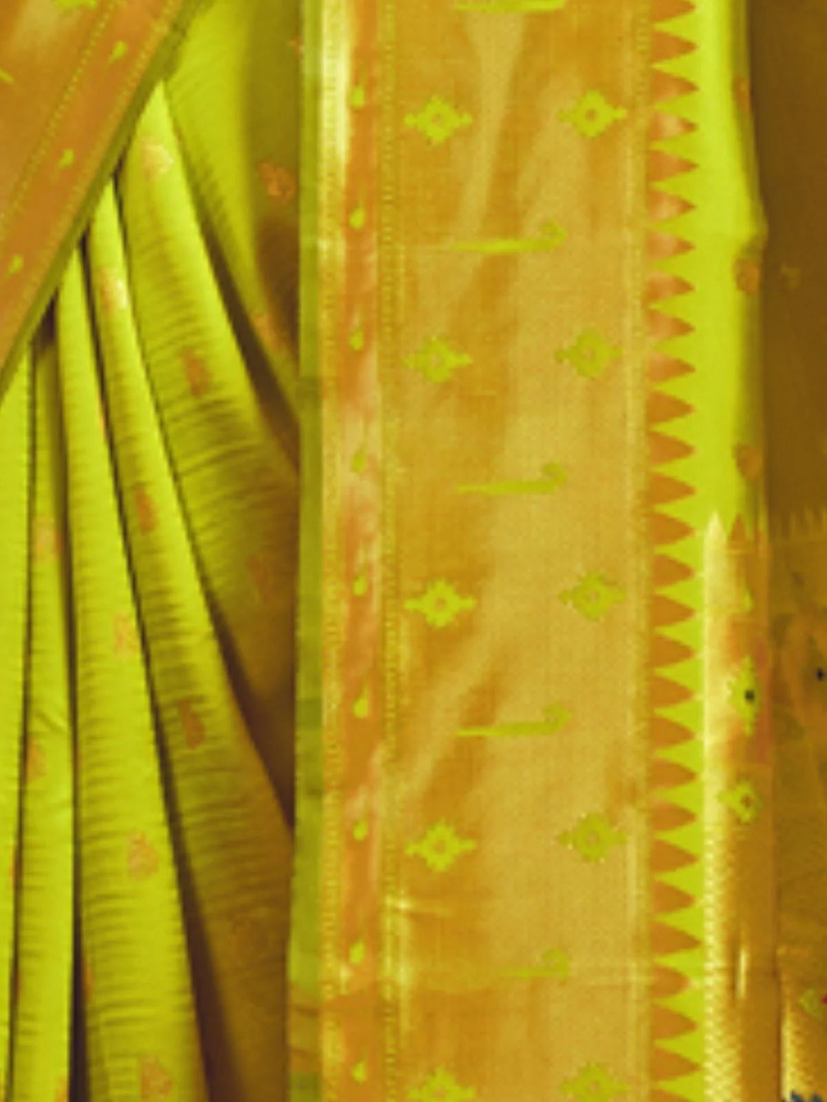 Odette Lime Green Silk Blend Woven Pithani Saree For Women - Image 5