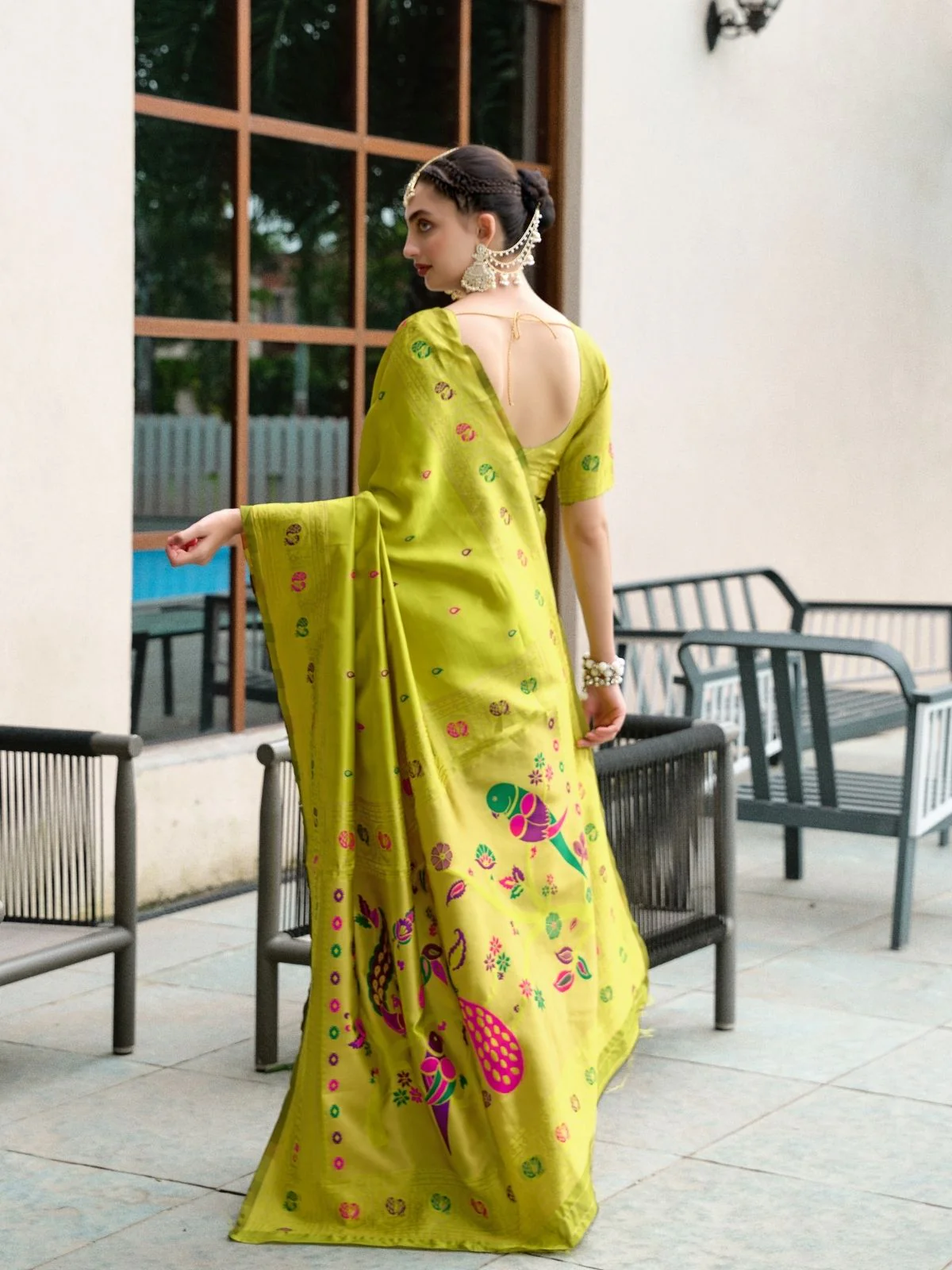 Odette Lime Green Silk Woven Paithani Saree For Women - Image 3