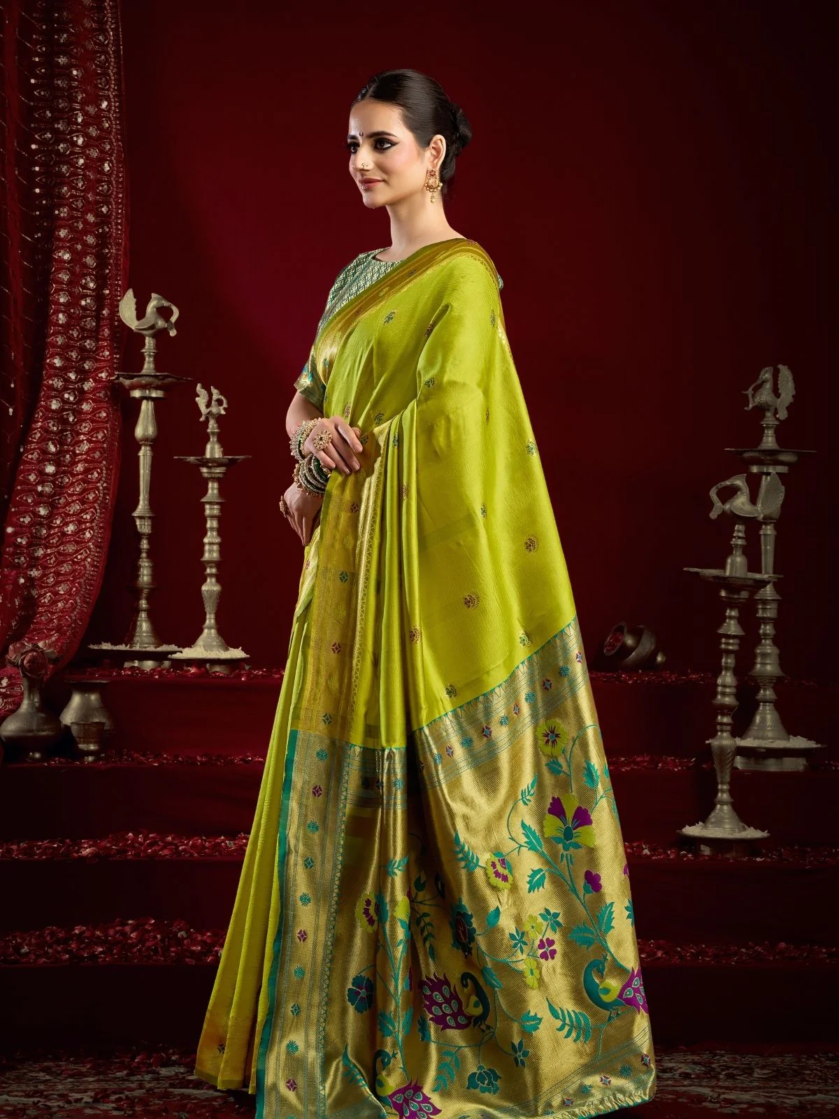 Odette Lime Green Silk Woven Paithani Saree For Women - Image 2