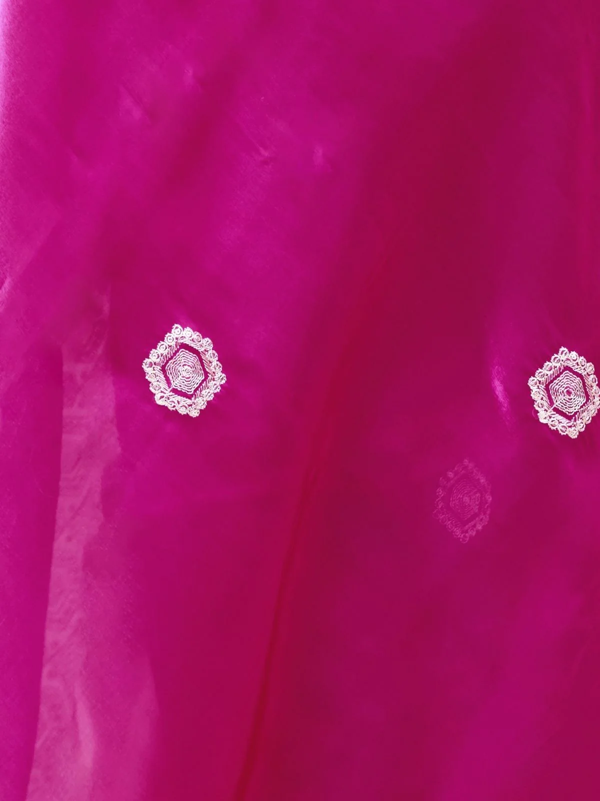 Odette Magenta Chiffon Embellished Saree For Women - Image 6