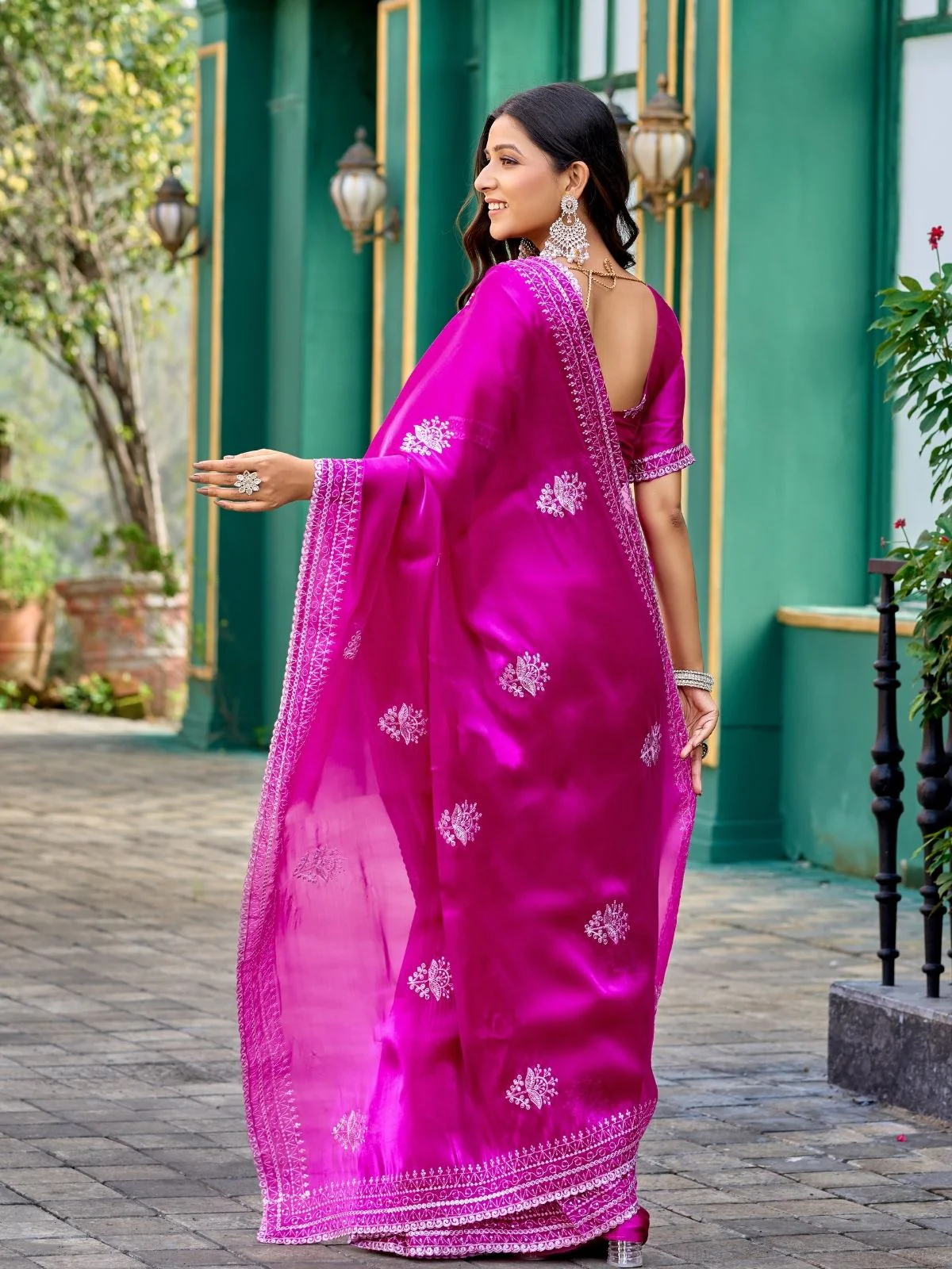 Odette Magenta Chiffon Embroidered Saree For Women - Image 4