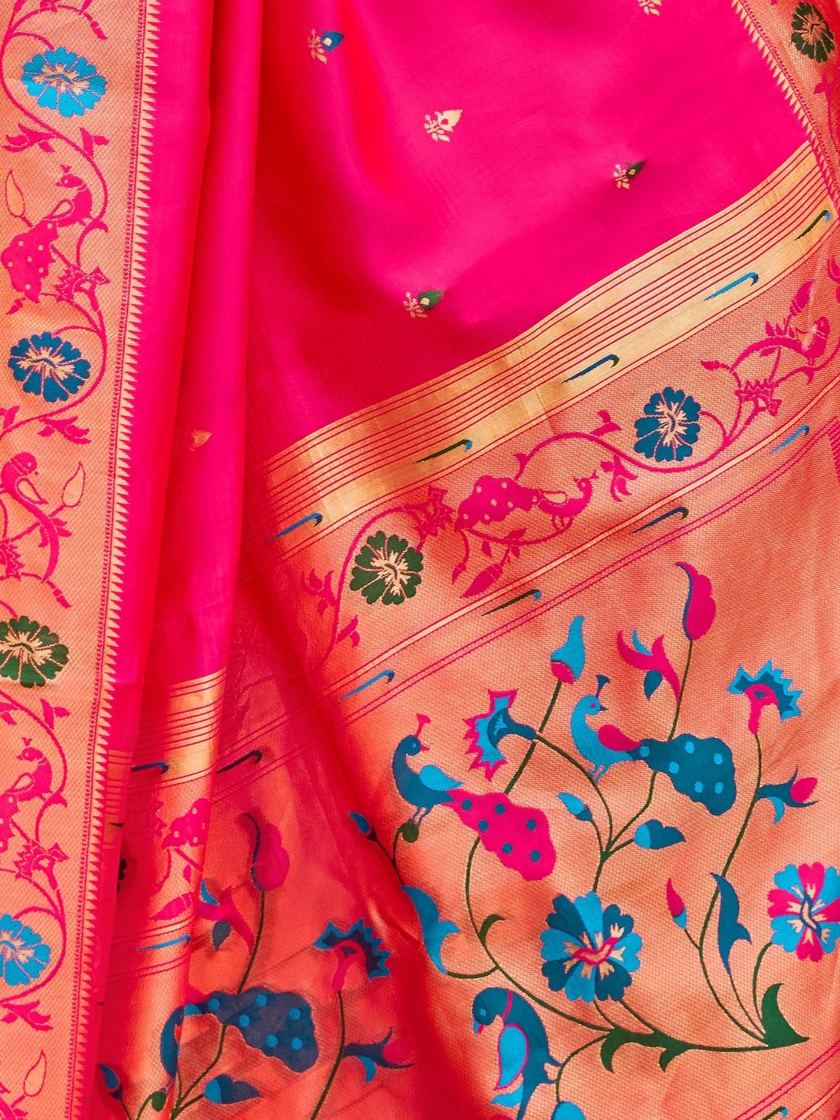 Odette Magenta Silk Woven Paithani Saree For Women - Image 5