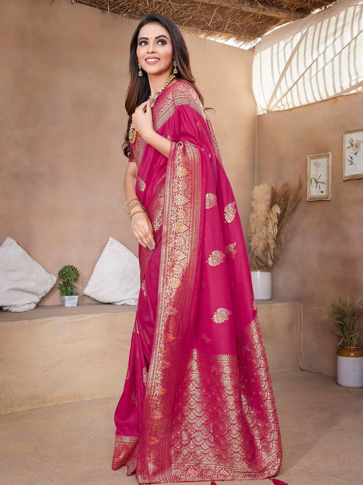Odette Magenta Silk Woven Saree For Women - Image 2