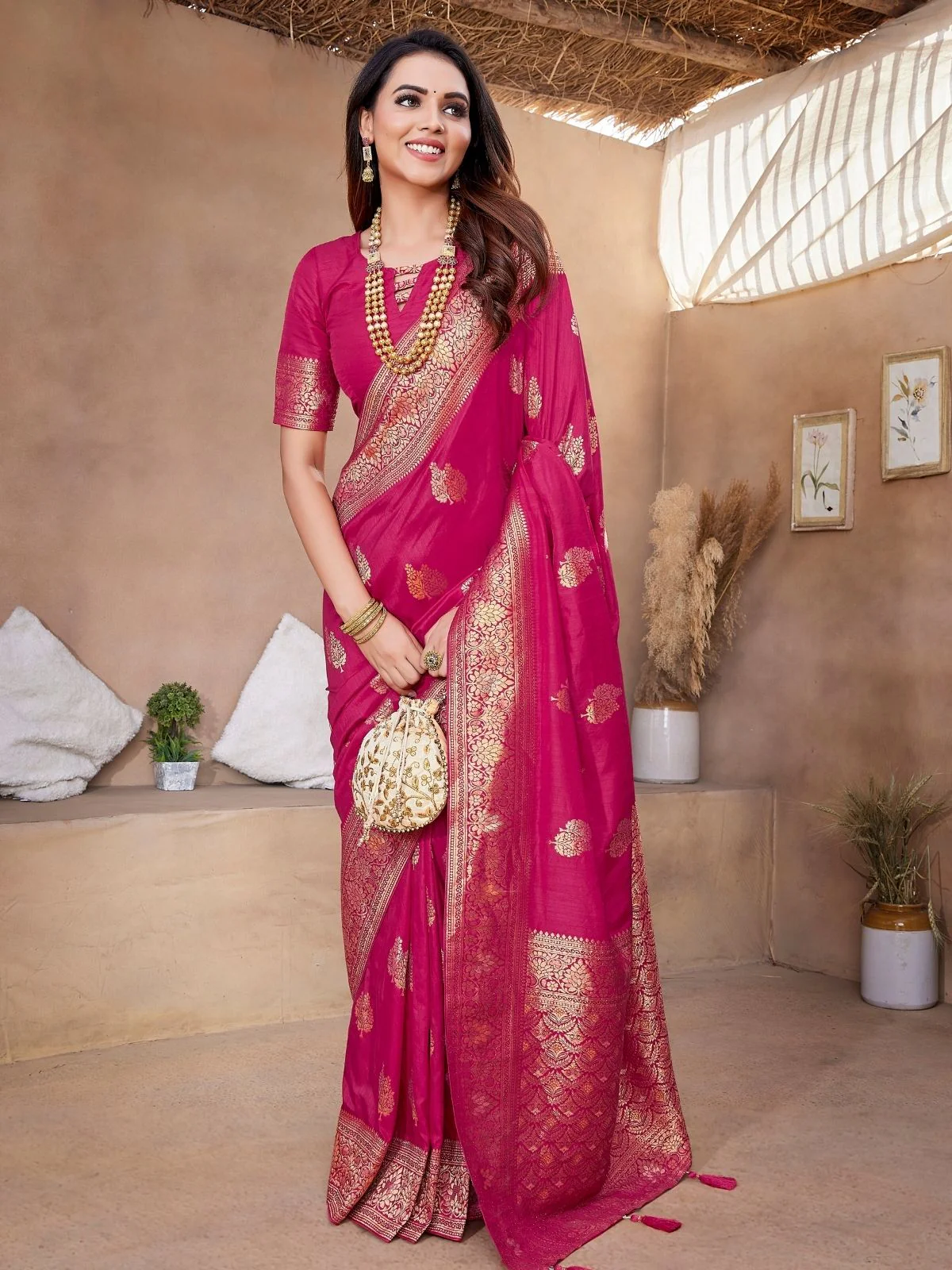 Odette Magenta Silk Woven Saree For Women - Image 4