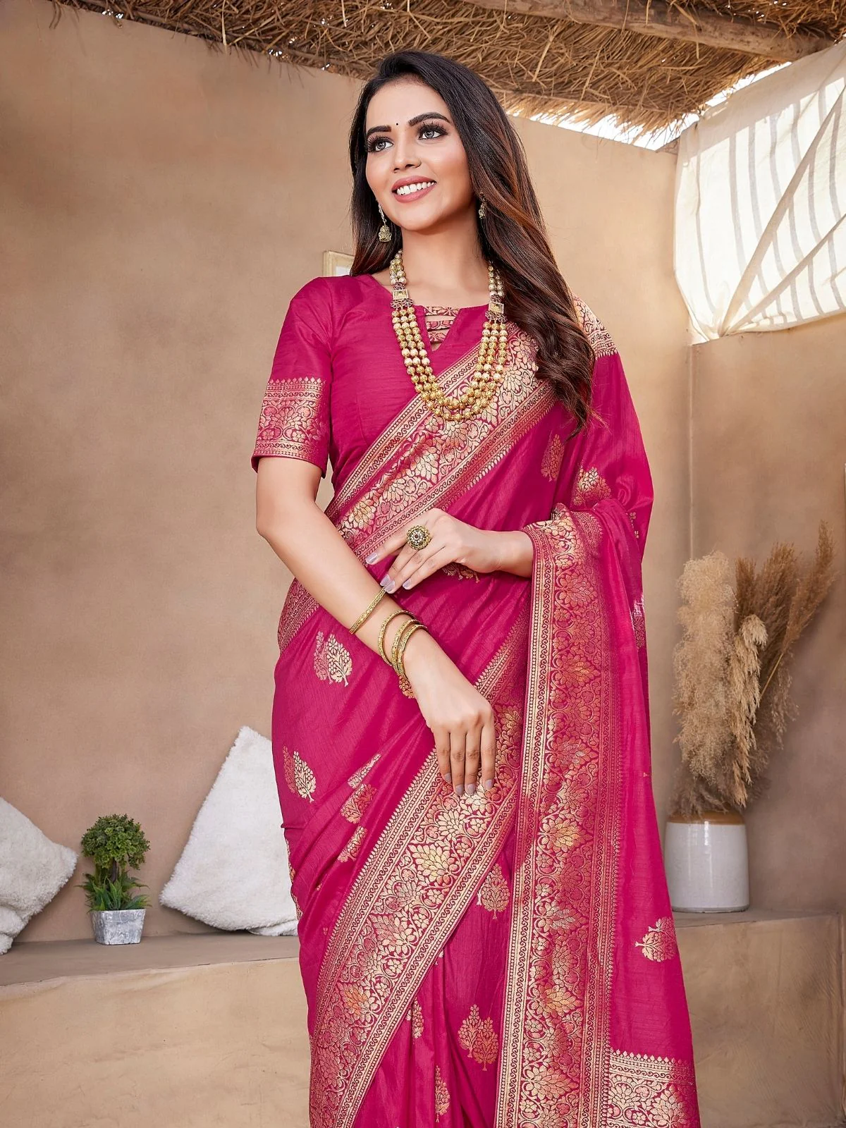 Odette Magenta Silk Woven Saree For Women - Image 6