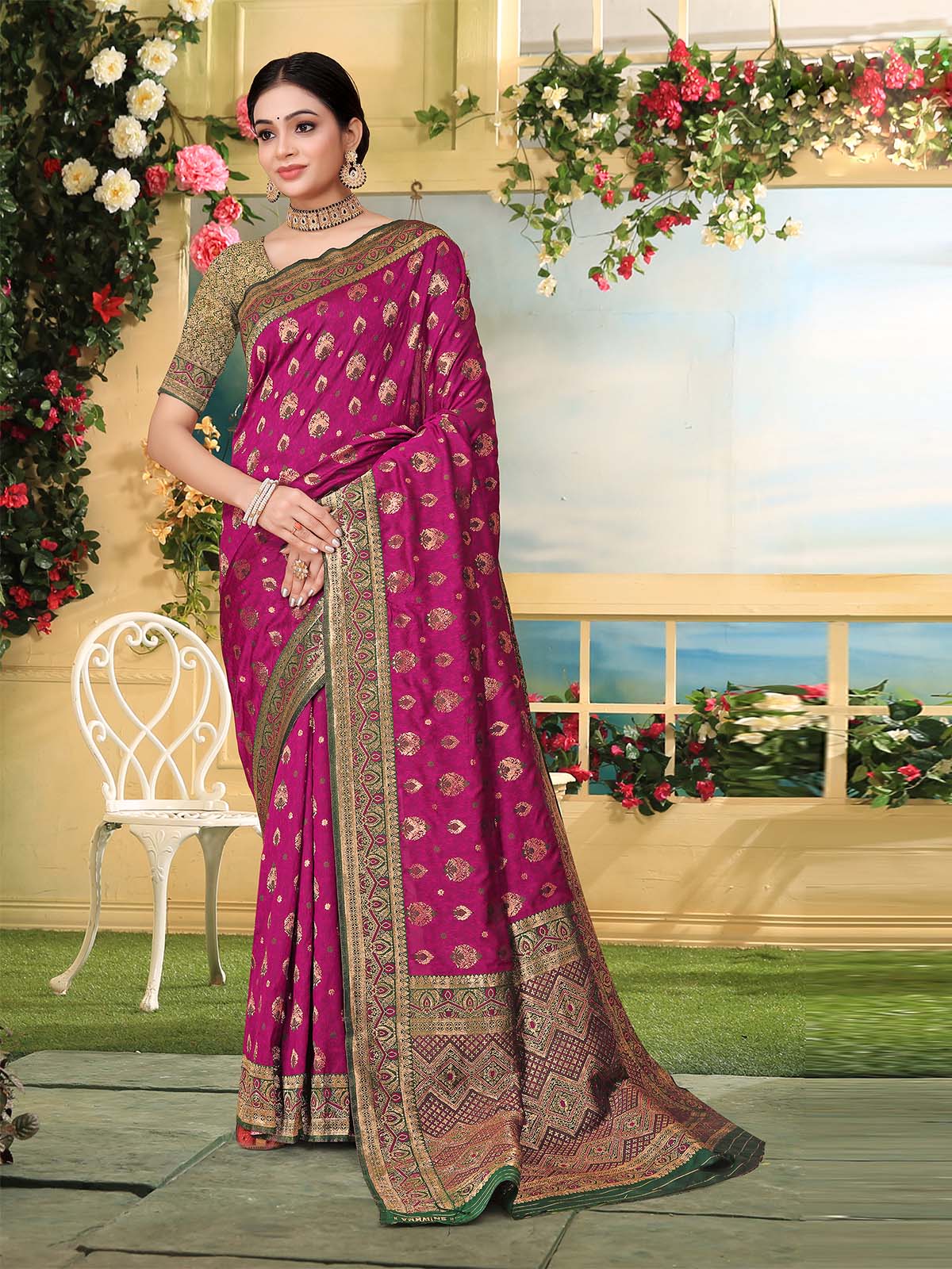 Odette Magenta Woven Banarasi Silk Saree With unstitched Blouse For Women
