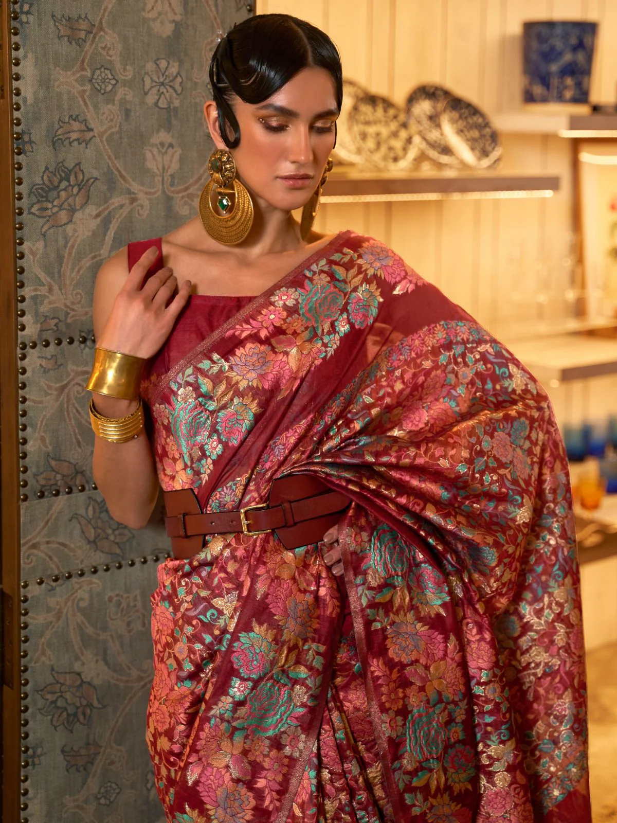 Odette Maroon And Pink Woven Design Silk Blend Saree With Unstitched Blouse For Women - Image 2