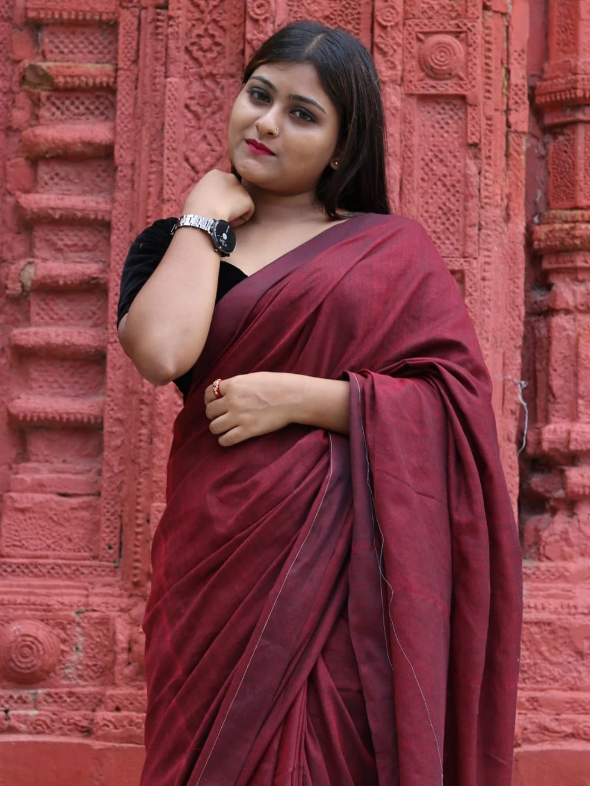 Odette Maroon Cotton  Saree  With Unstitched Blouse for Women - Image 2