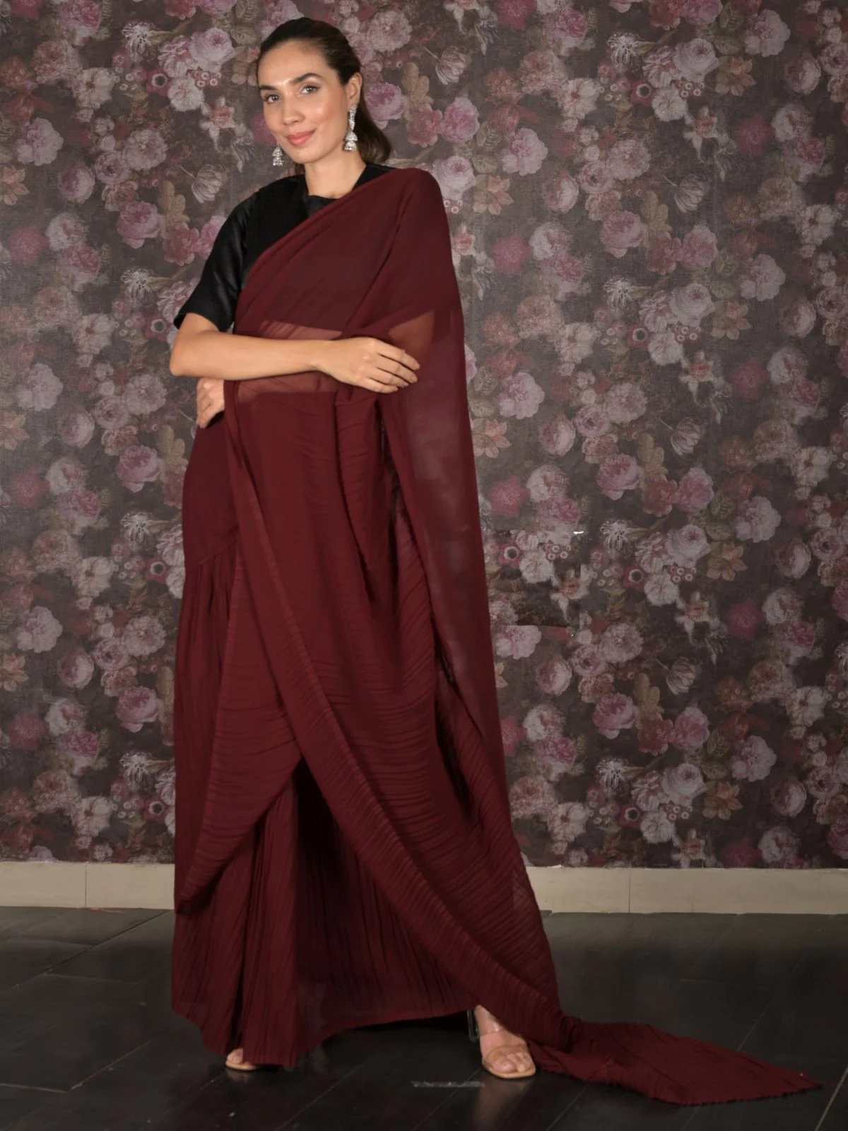 Odette Maroon Crushed Georgette Saree with Unstitched Blouse for Women - Image 3