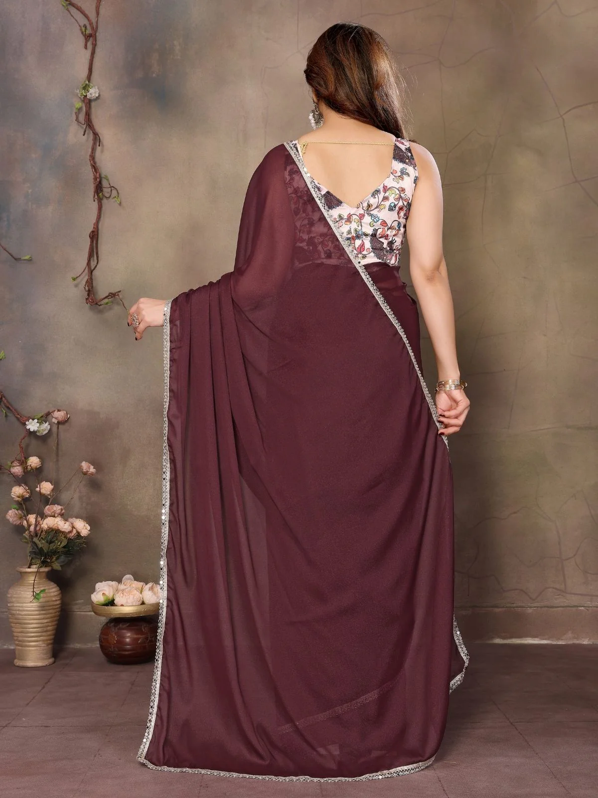 Odette Maroon Georgette Plain Saree With Unstitched Blouse For Women - Image 2