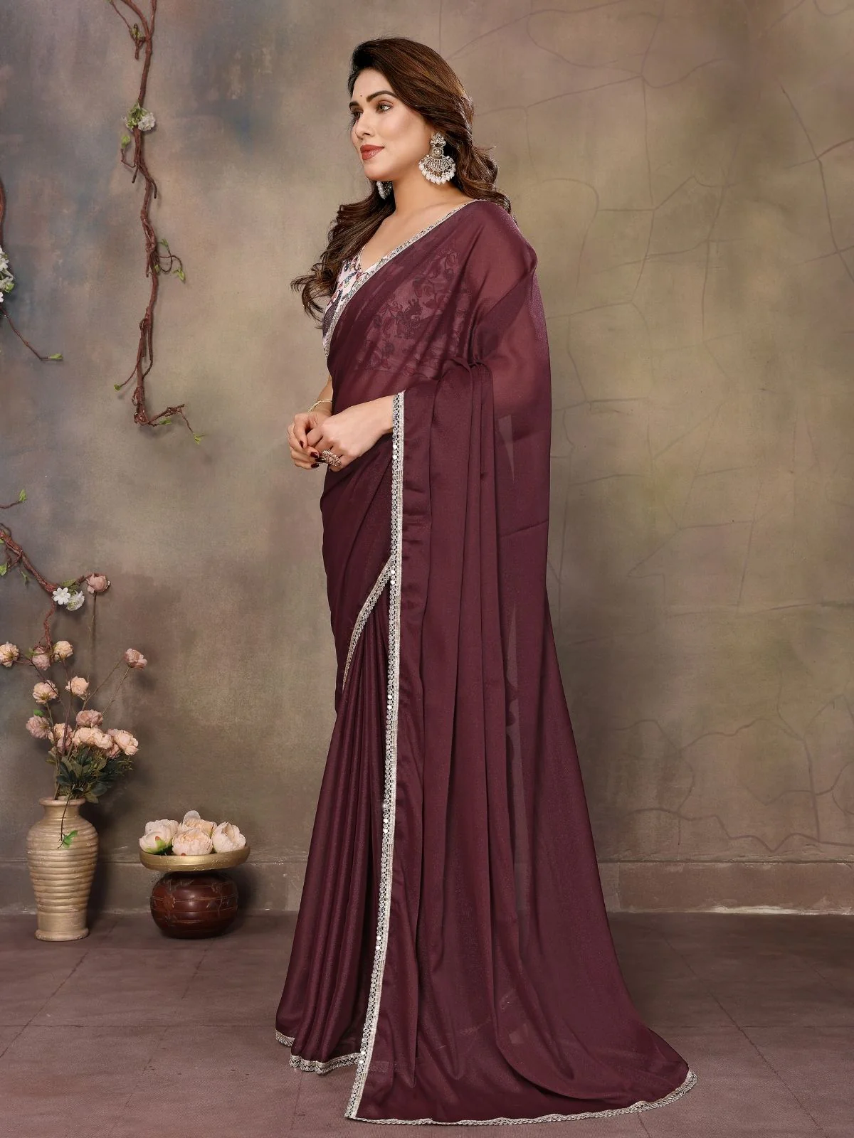 Odette Maroon Georgette Plain Saree With Unstitched Blouse For Women - Image 3