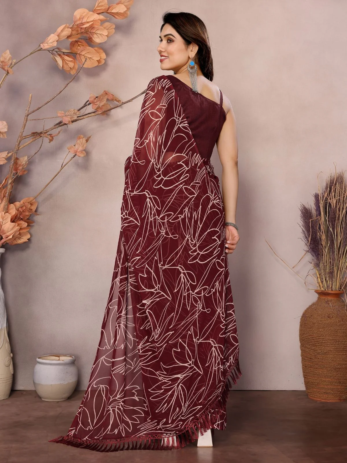 Odette Maroon Georgette Printed Saree With Unstitched Blouse For Women - Image 3
