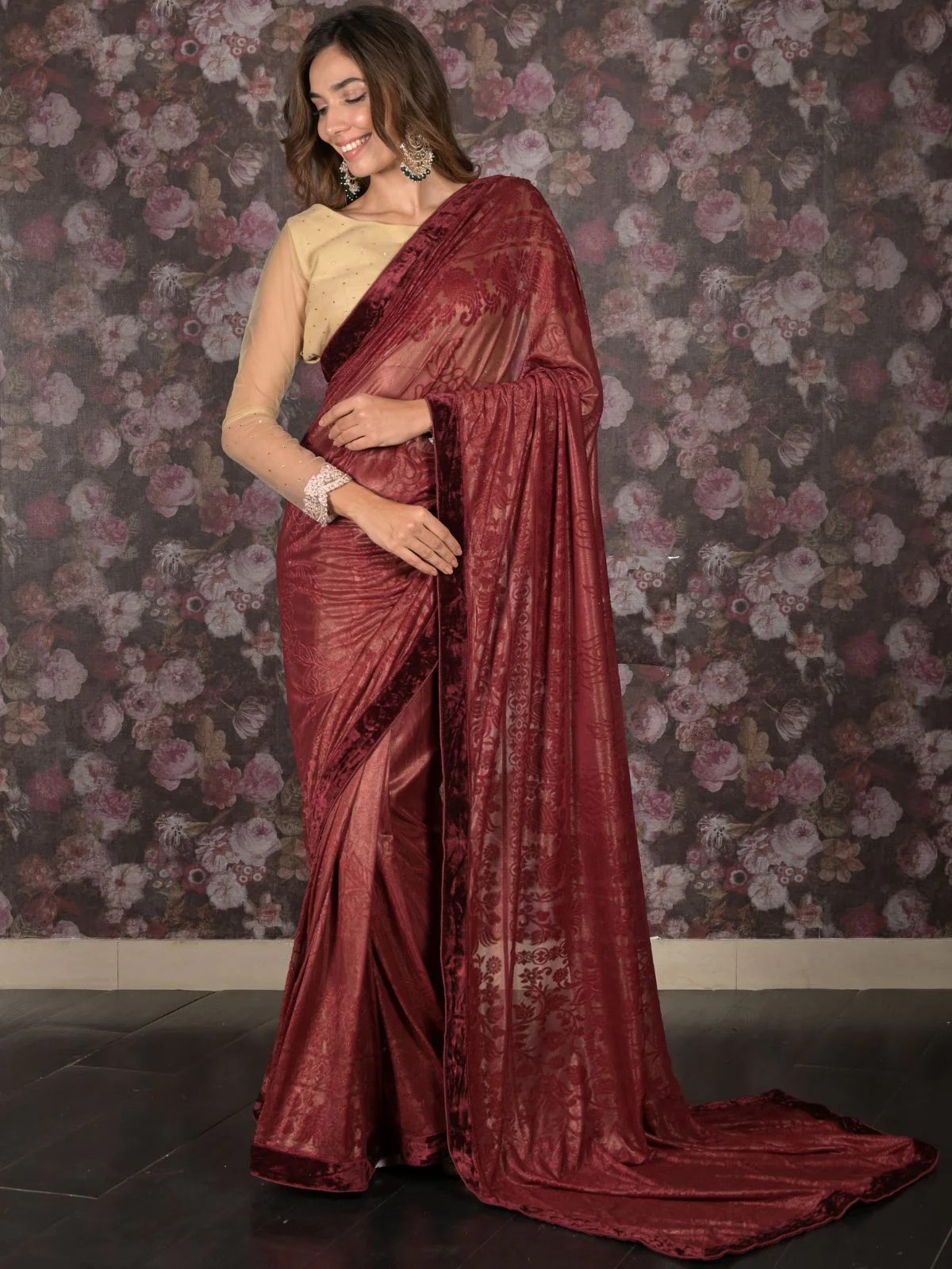 Odette Maroon Jacquard Lycra Woven Saree with Unstitched Blouse for Women - Image 3