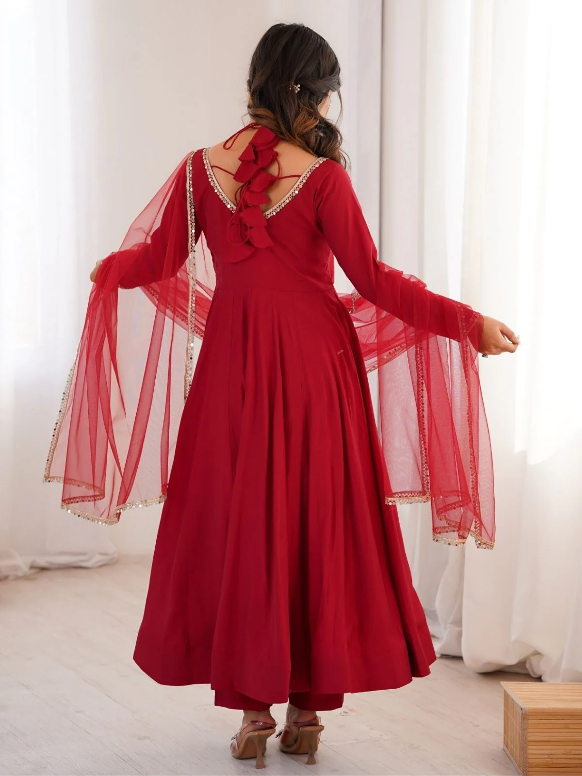 Odette Maroon Silk Blend Embellished Kurta Set For Women - Image 4