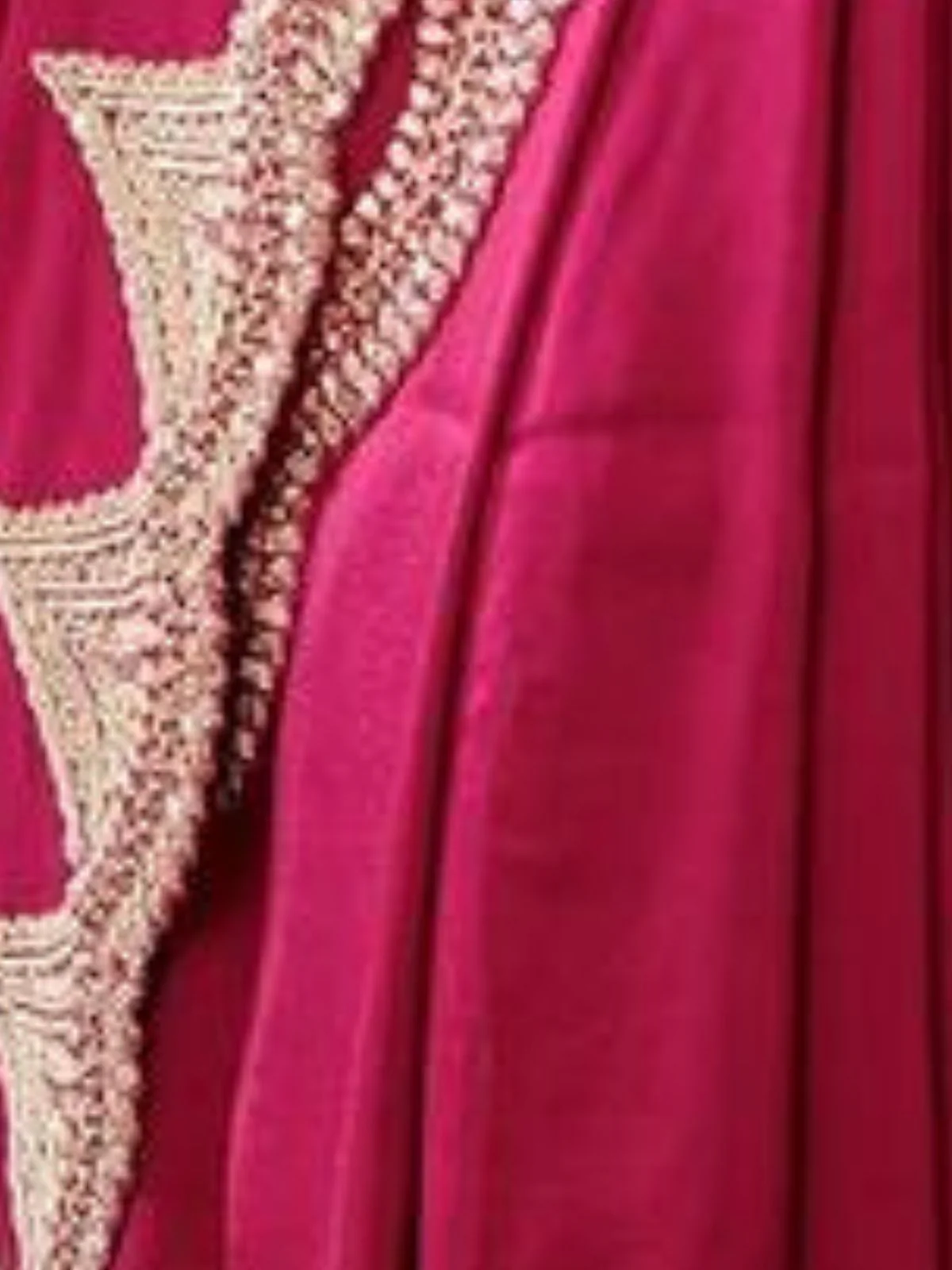 Odette Maroon Silk Blend Embellished Saree For Women - Image 4