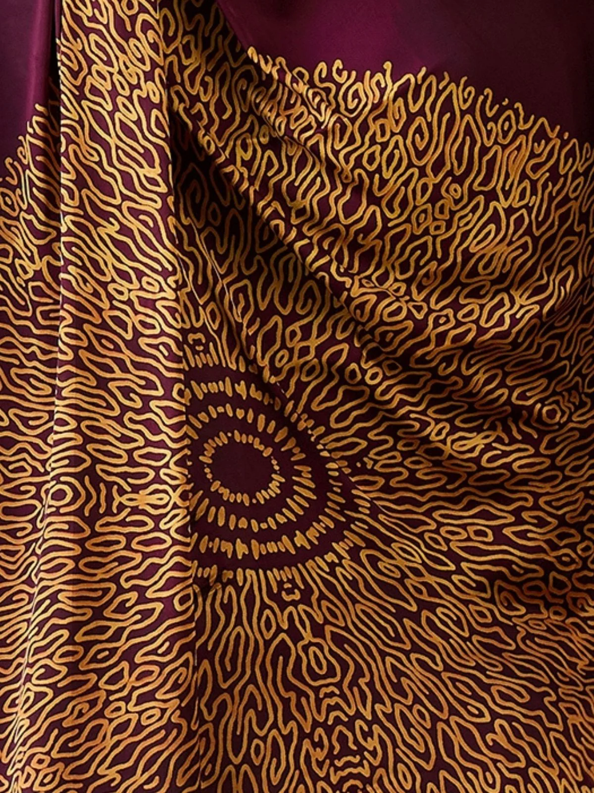 Odette Maroon Silk Blend Printed Elegant Saree For Women - Image 5