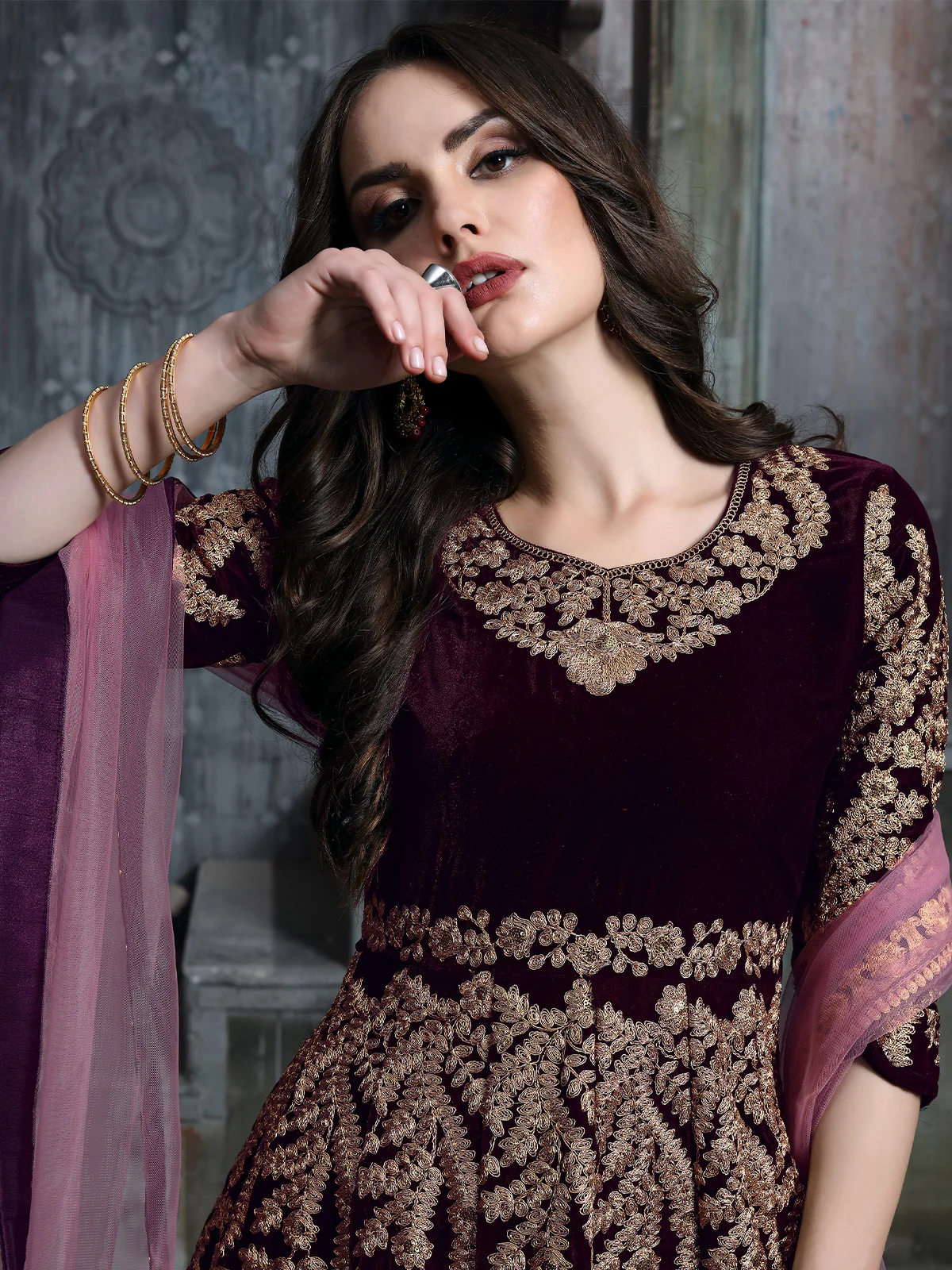 Odette Maroon Velvet Embroidered Semi stitched Kurta Set For Women - Image 3
