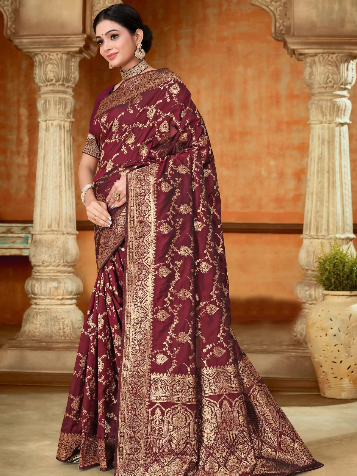 Odette Maroon Woven Banarasi Silk Saree With unstitched Blouse For Women - Image 3