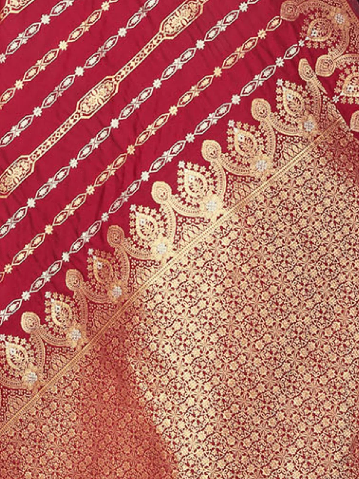Odette Maroon Woven Banarasi Silk Saree With Unstitched Blouse For Women - Image 6