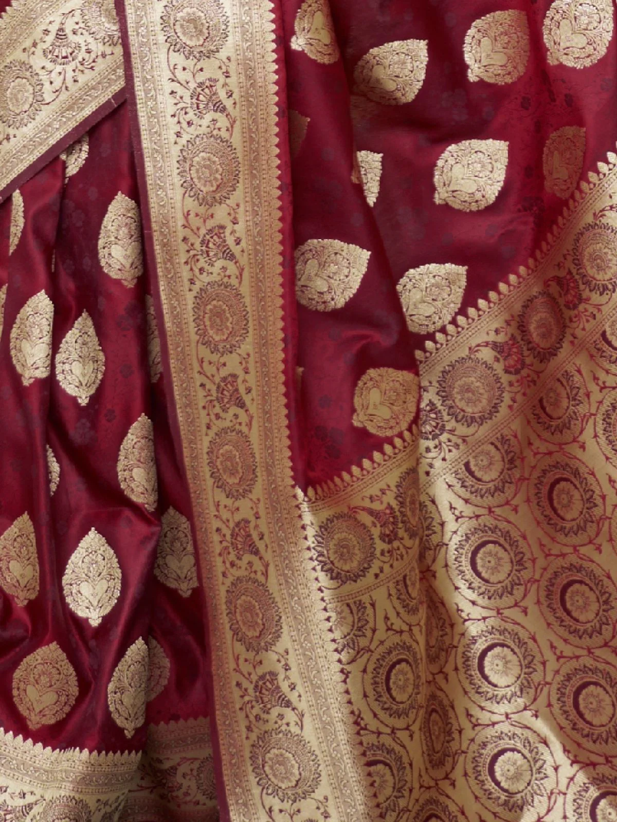 Odette Maroon Woven Design Satin Silk Saree With Unstitched Blouse For Women - Image 4