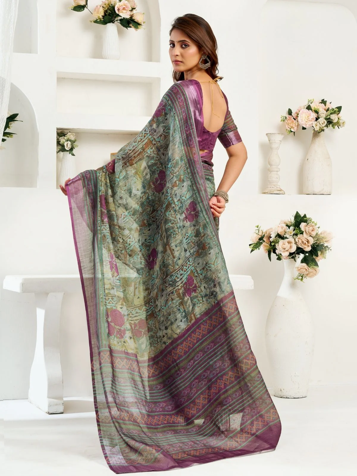 Odette Mauve And Green Cotton Linen Zari Work Saree For Women - Image 4