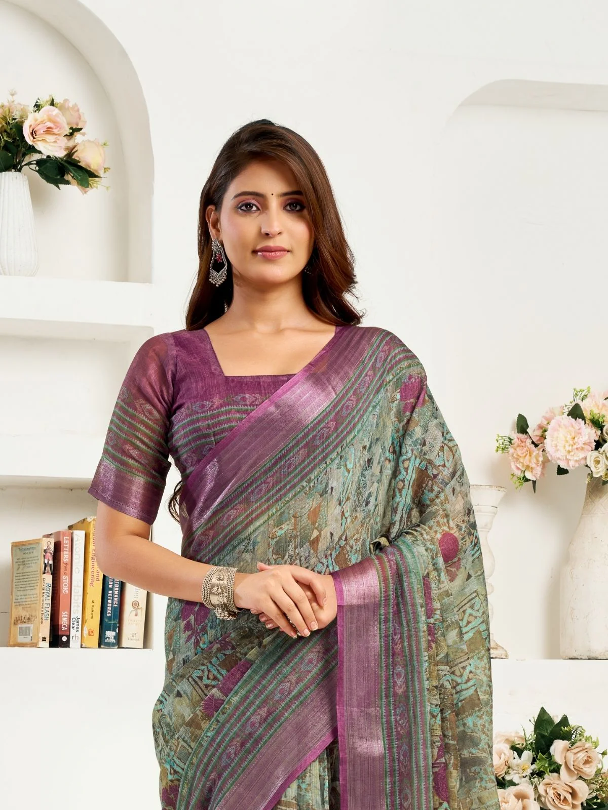 Odette Mauve And Green Cotton Linen Zari Work Saree For Women - Image 5
