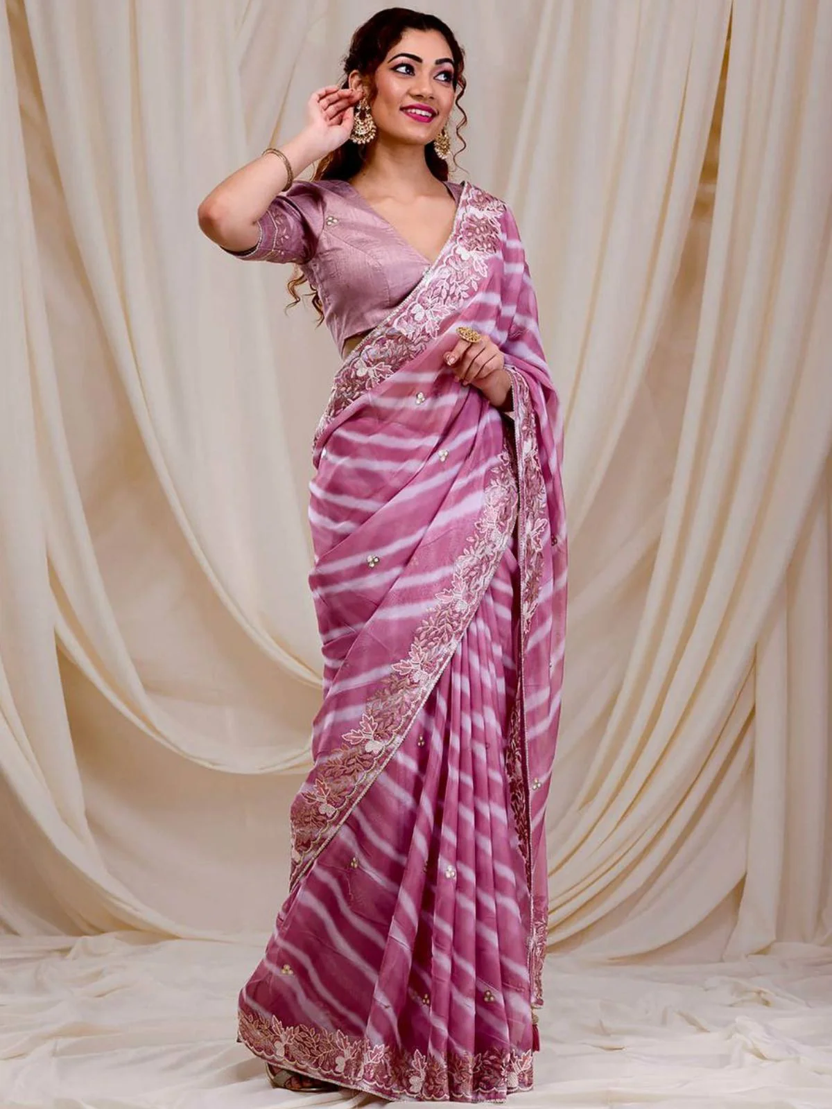 Odette Mauve Embroidered Georgette Saree With Unstitched Blouse For Women - Image 2