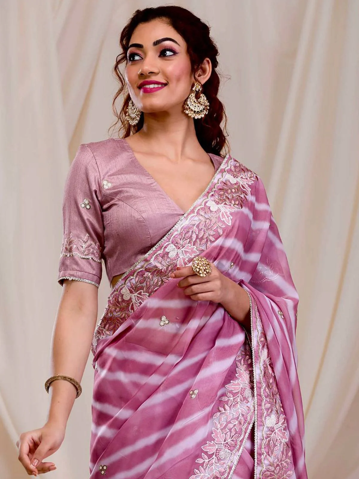 Odette Mauve Embroidered Georgette Saree With Unstitched Blouse For Women - Image 3