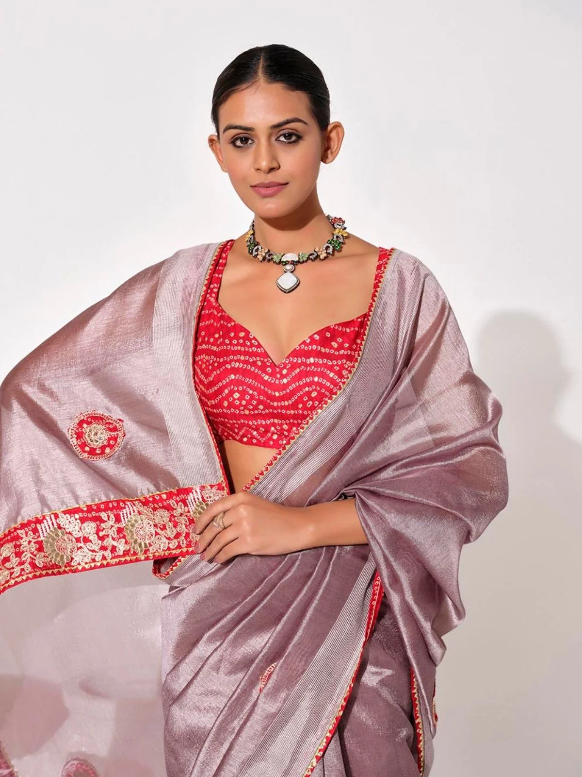 Odette Mauve Georgette Embellished Solid Saree For Women - Image 5