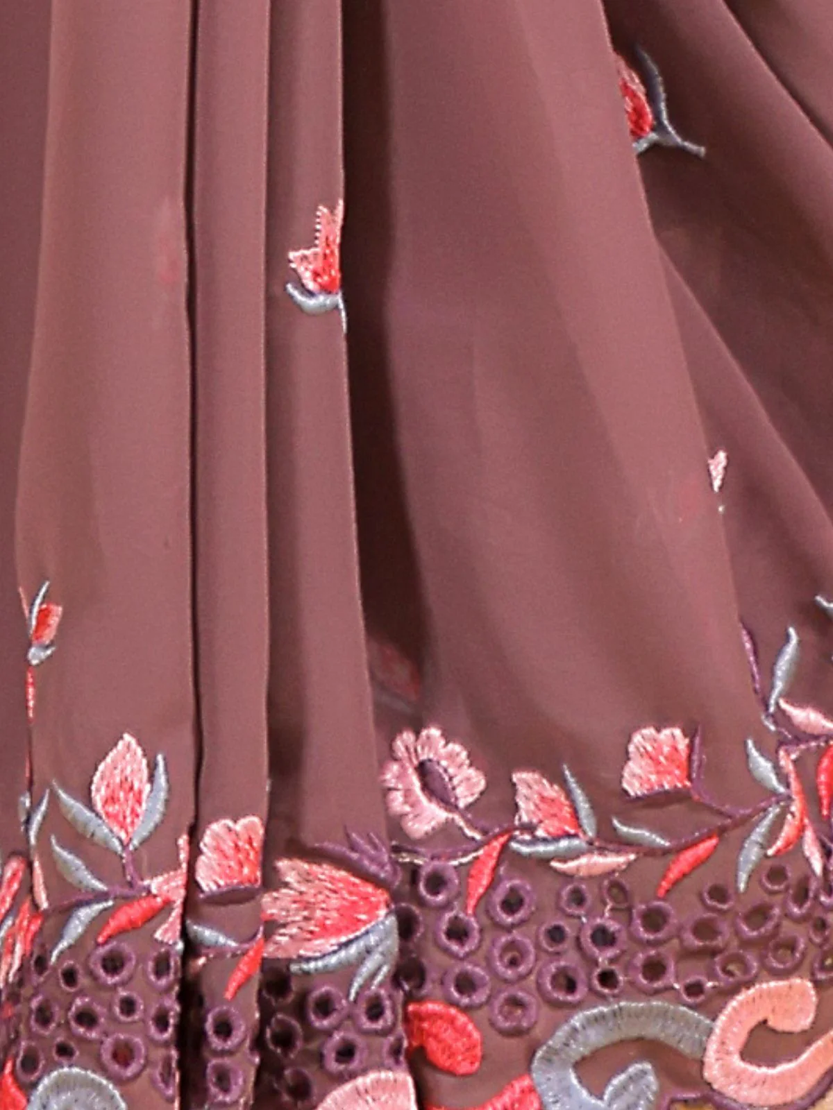 Odette Mauve Georgette Embroidered Saree With Unstitched Blouse For Women - Image 5
