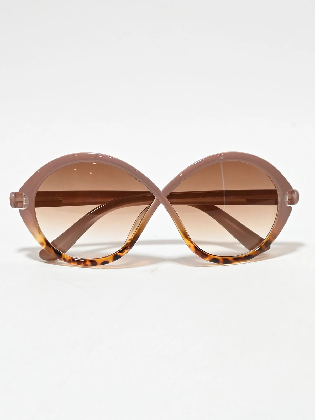Odette Mauve PC Solid Sunglasses For Women - Image 4