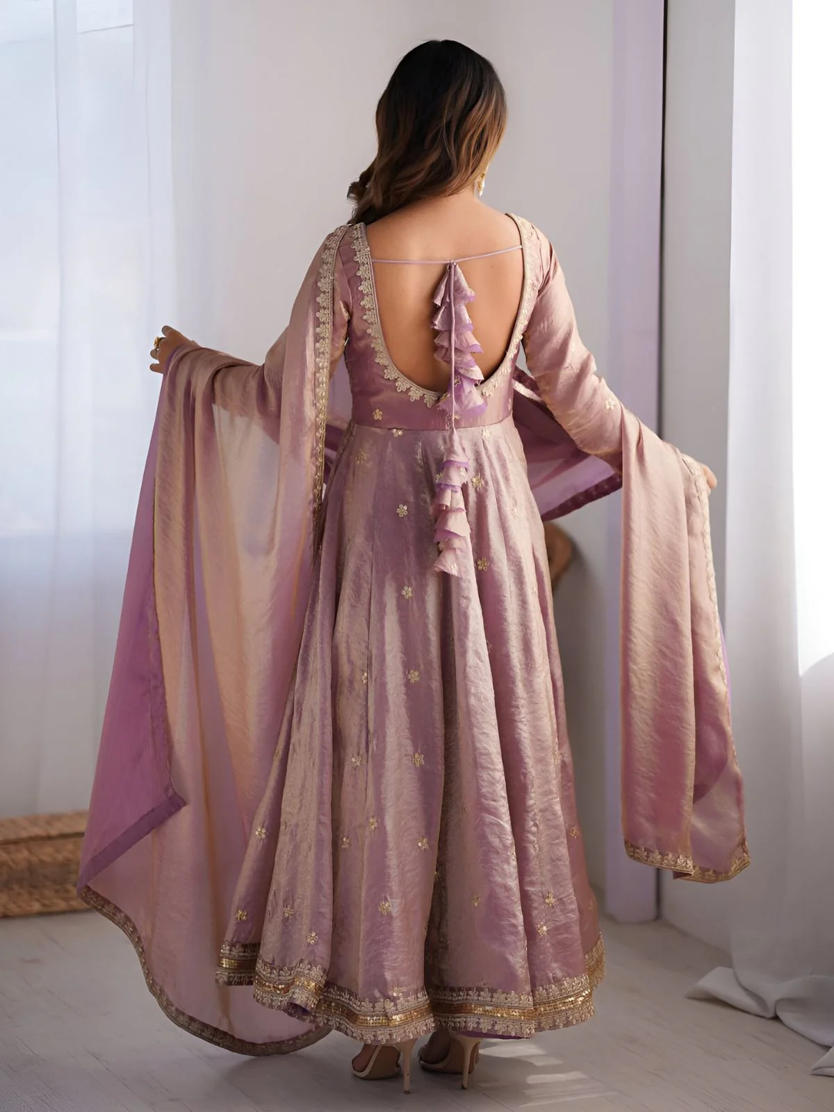 Odette Mauve Satin Silk Embroidered Kurta Set For Women - Image 3
