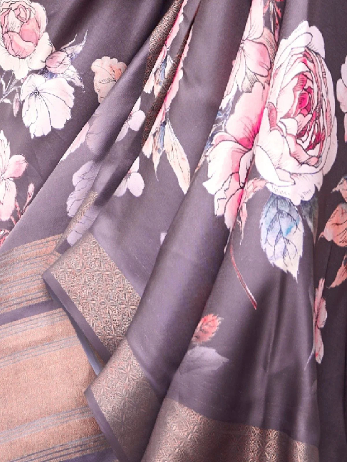 Odette Mauve Silk Blend Printed Saree With Unstitched Blouse For Women - Image 3