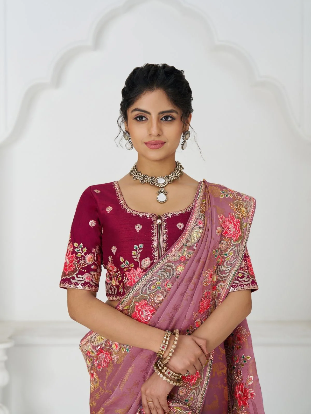 Odette Mauve Viscose Silk Embroidered Saree For Women - Image 4